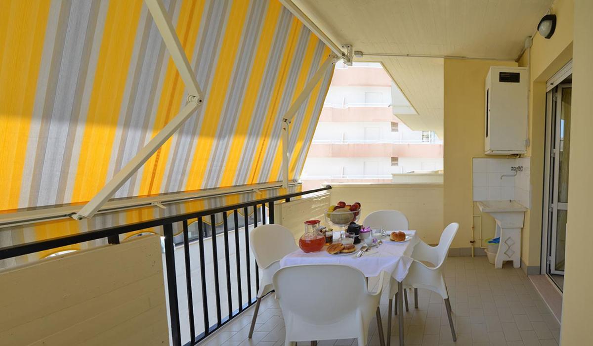 Residence Riviera อัลบา อาดริอาติกา ภายนอก รูปภาพ