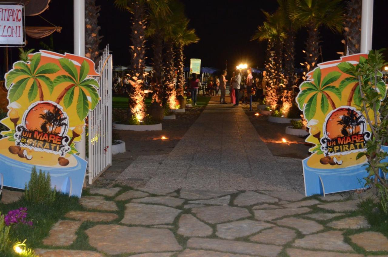 Residence Riviera อัลบา อาดริอาติกา ภายนอก รูปภาพ